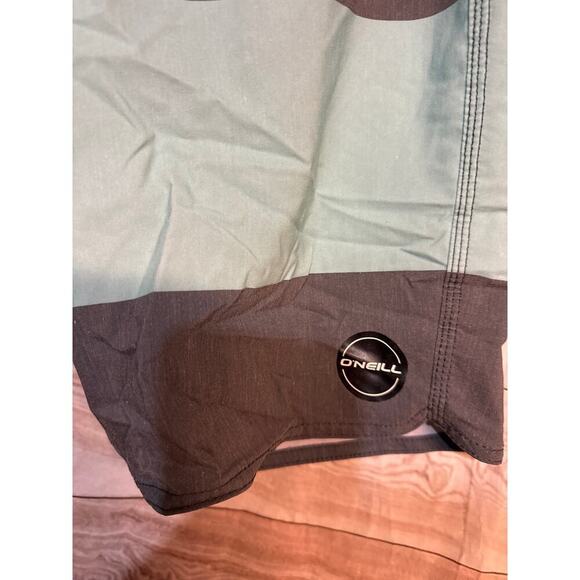 ONEILL swim board trunks swim suit size  30 - Picture 2 of 5